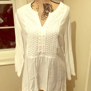 Sparkly white blouse size L.  Must have!